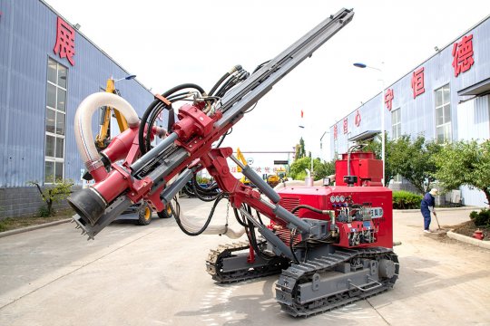 What are the advantages and characteristics of down-the-hole drilling rigs?water drilling rig